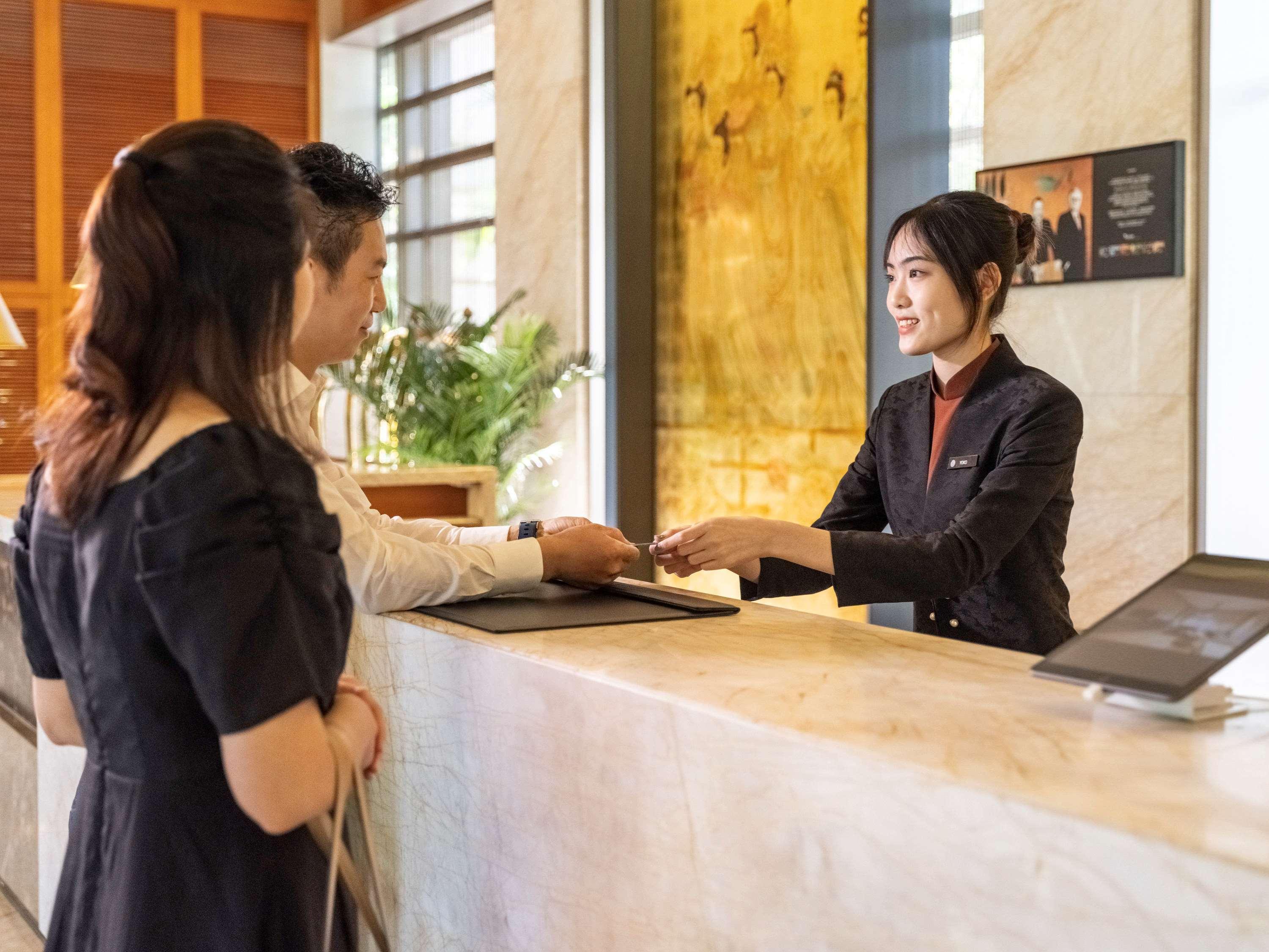 Pullman Hotel And Pullman Living Dongguan Forum Exterior foto